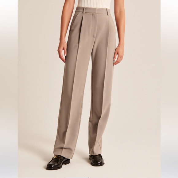 Abercrombie & Fitch Tailored Relaxed Straight Pants - Picture 2 of 4